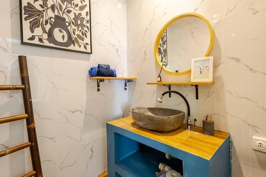 Kubu Guest House Seminyak